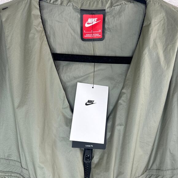 NWT Nike Tech Woven Loose Fit Lightweight Army/Black Vest Mens Sz S (HM4262-320) - Picture 6 of 11